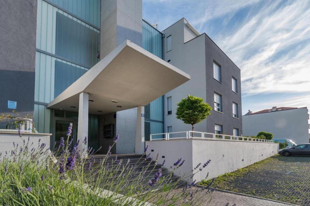 Zigo Modern Studio Apartment Near Beach سبليت المظهر الخارجي الصورة
